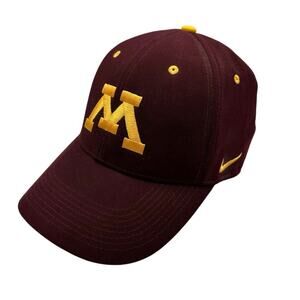 Y2K Nike Team Minnesota Gophers Maroon Golf Hat M Logo Size 6 7/8